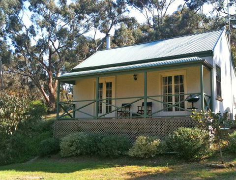 St Helens - The Pavilion - Holiday Cairns 1