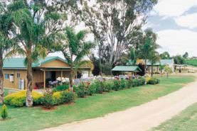 Mundic Grove Cottage - Holiday Cairns 2