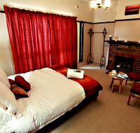 Old Cable Station Colonial Retreat - Holiday Cairns