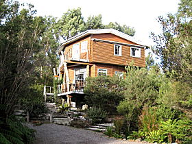 Piners Loft - The - Holiday Cairns 0