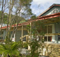Crays Accommodation - The Esplanade - Holiday Cairns
