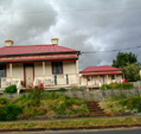Tier View Twin Cottages - Holiday Cairns