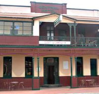 Central Hotel Zeehan - Holiday Cairns