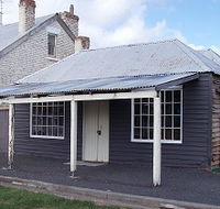Elm Corner Cafe and Accommodation - Holiday Cairns