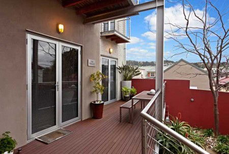 TWOFOURTWO Boutique Apartments - Holiday Cairns 1