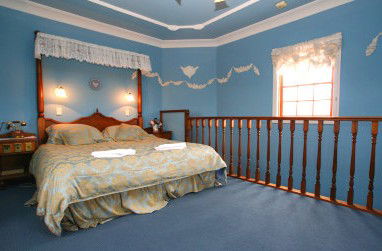 Hatchers Richmond Manor - Holiday Cairns 4