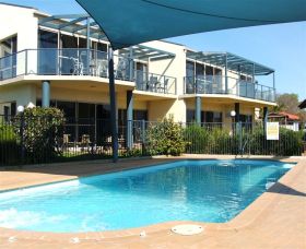Sails Luxury Apartments - Holiday Cairns 0