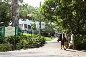 Halse Lodge Backpackers Hostel YHA - Holiday Cairns 0