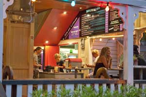 Halse Lodge Backpackers Hostel YHA - Holiday Cairns 3