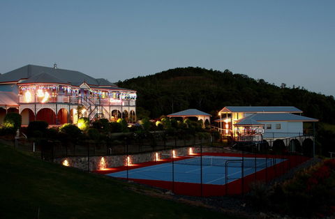 Jacaranda Creek Farmstay And Bed And Breakfast - Holiday Cairns 1