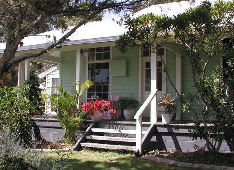 Huskisson Bed & Breakfast - Holiday Cairns 0