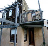 Pamela's Beach House  Studio - Holiday Cairns