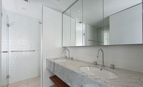 Apartments By Nagee Canberra - Holiday Cairns 3