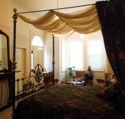 Antoinette's Bed  Breakfast - Holiday Cairns