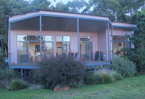 Interludes Cottages At Bawley Point - Holiday Cairns 1