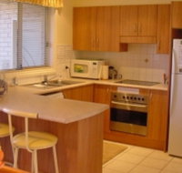 A Bay Beachcomber and Jervis Bays SeaChange - Holiday Cairns