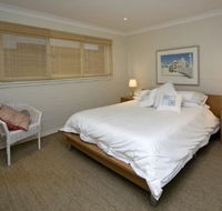 Absolute Waterfront at Hyams Beach - Elandra - Holiday Cairns