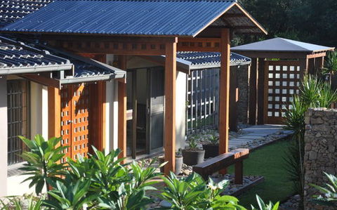 Beachfront House - Holiday Cairns 3