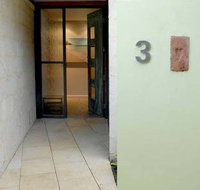 By the Beach B and B Holiday Apartments - Holiday Cairns