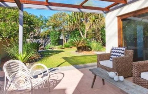 A Surfers Rest - Holiday Cairns 5