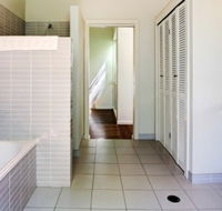 A Summer Cottage - Holiday Cairns