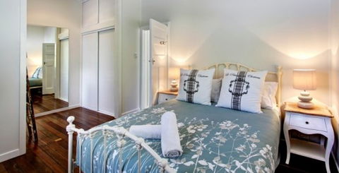 A Summer Cottage - Holiday Cairns 2