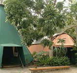 Arts Factory Backpackers Lodge - Holiday Cairns
