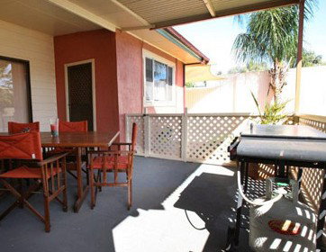 Jadan Cottages - Holiday Cairns 3
