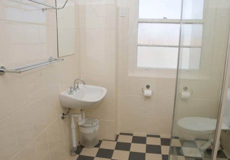 Alpine Hotel - Holiday Cairns 5