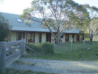 Mia Creek Bed And Breakfast - Holiday Cairns 2