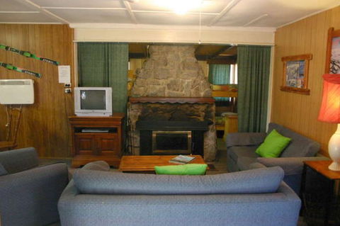 Carinya Alpine Village - Holiday Cairns 3