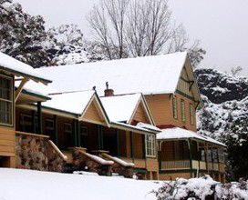 Yarrangobilly Caves House - Holiday Cairns 0