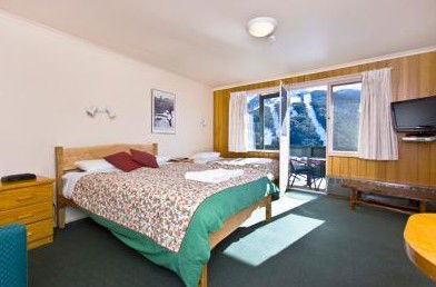 Kasees Apartments And Mountain Lodge - Holiday Cairns 3