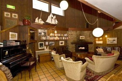 Kasees Apartments And Mountain Lodge - Holiday Cairns 4