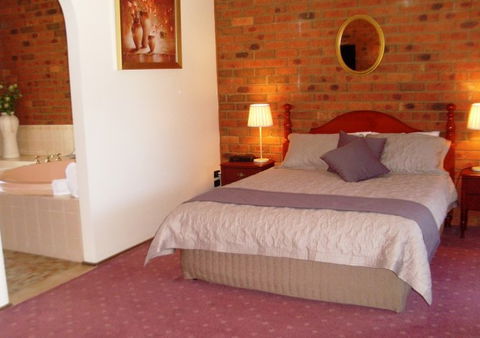 Federation Motor Inn - Holiday Cairns 3