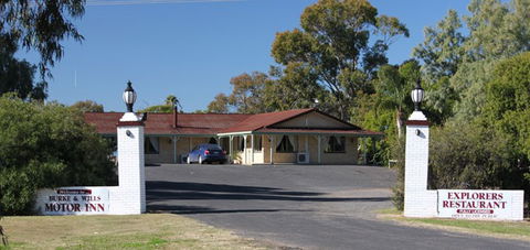 Burke And Wills Motor Inn - Moree - Holiday Cairns 0