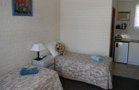Bondi Motel Moree - Holiday Cairns 0