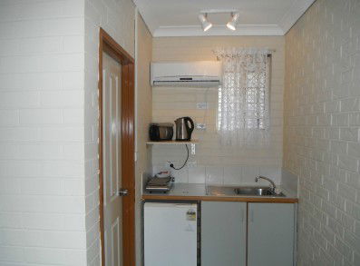 Bondi Motel Moree - Holiday Cairns 3
