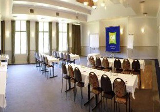 All Seasons Tamworth Towers - Holiday Cairns 1