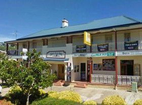 Apsley Arms Hotel - Holiday Cairns 0