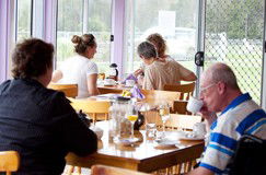 Camelot Retreat - Holiday Cairns 3