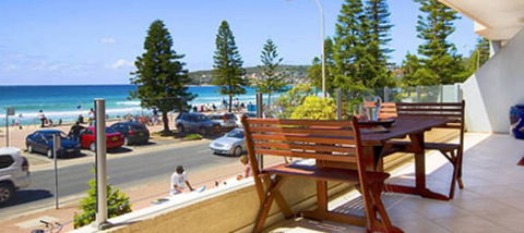 Absolute Beachfront Manly Bed And Breakfast - Holiday Cairns 1