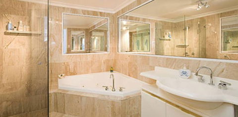 Absolute Beachfront Manly Bed And Breakfast - Holiday Cairns 2
