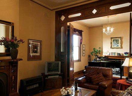 101 Addison Road Bed And Breakfast - Holiday Cairns 2