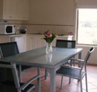 Burns B and B and Yabby Farm - Holiday Cairns