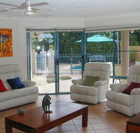 Golden Cane Bed and Breakfast - Holiday Cairns