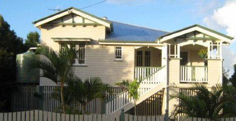 Eco Queenslander Holiday Home And B&B - Holiday Cairns 0