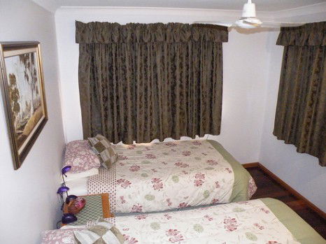 Bay Bed And Breakfast - Holiday Cairns 0
