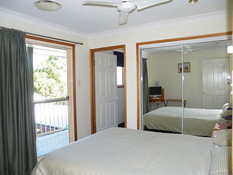 Bay Bed And Breakfast - Holiday Cairns 1