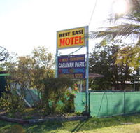 Rest Easi Motel - Holiday Cairns
